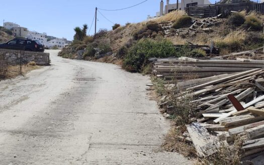 Πωλείται οικόπεδο 166 τ.μ. με άδεια οικοδομής στο Γλυνάδο Νάξου